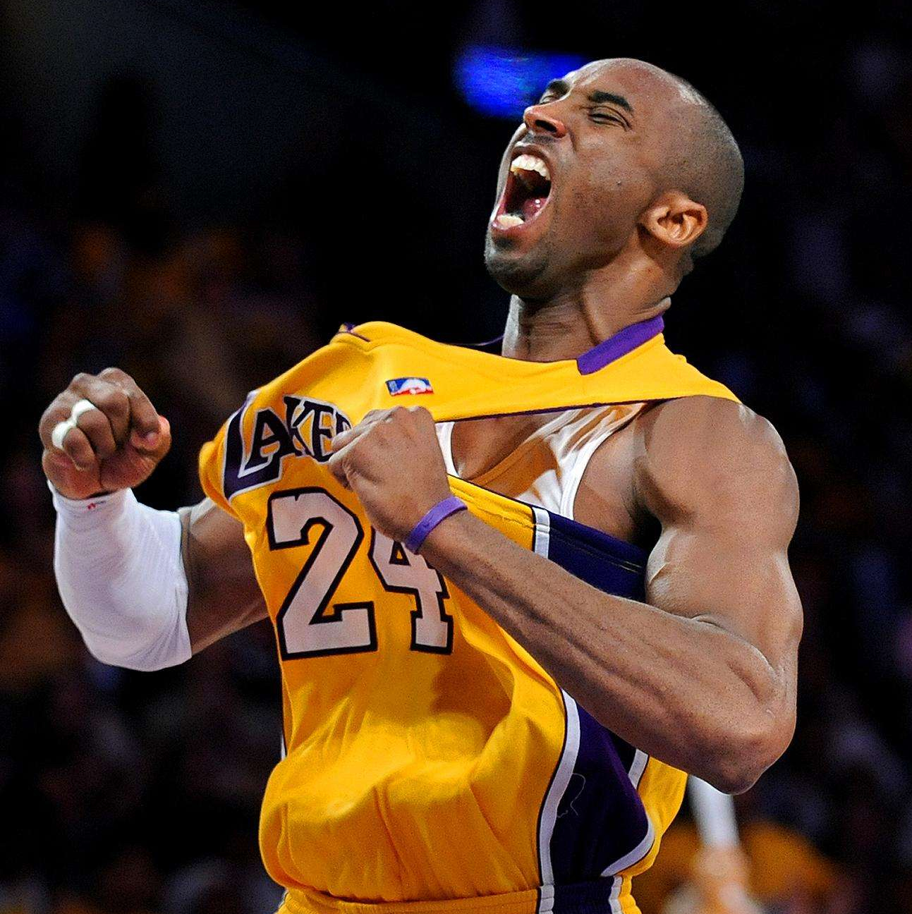 CBA比赛精彩瞬间：深圳队绝杀辽宁,（CBA焦点时刻：深圳队压哨绝杀辽宁队）