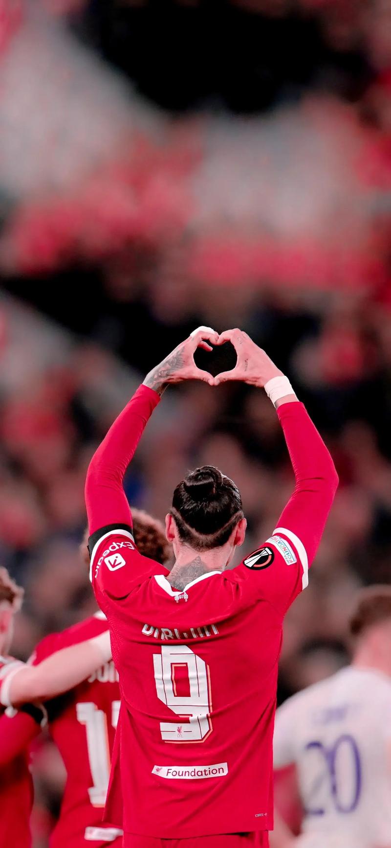 图拉姆：不认为现在踢利物浦我们就占优，每场比赛都是独立的（图拉姆：即便此刻面对利物浦也谈不上优势，每一场都是全新的较量）