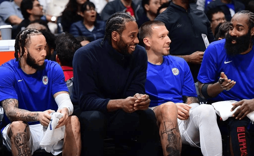 科斯切尔尼卫报专访：谈阿森纳、当洛里昂总监&足球思路（卫报专访科斯切尔尼：阿森纳往事、洛里昂总监之路与足球理念）