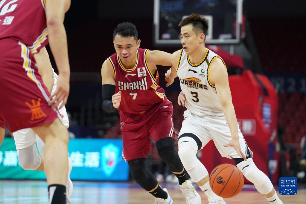 斯内德：姆巴佩会赢得2026年金球奖；没有人效力皇马时想离开（斯内德：姆巴佩将问鼎2026年金球；身在皇马没人想离队）