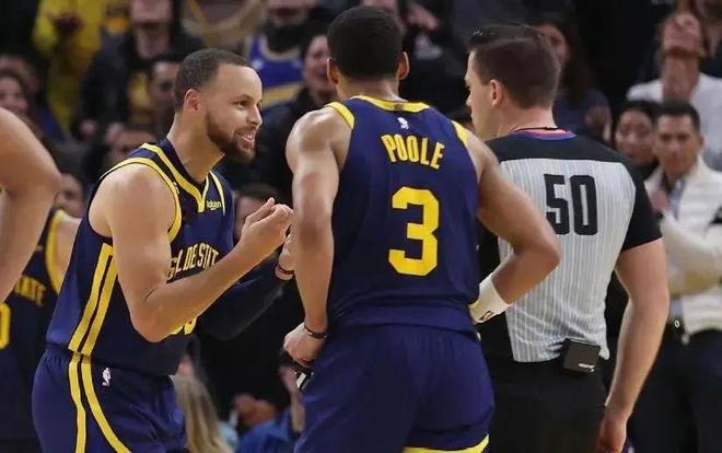 此前入选喀麦隆国家队，经纪人：科法内不会随国家队出征（经纪人：尽管入选喀麦隆国家队，科法内本次不随队出征）