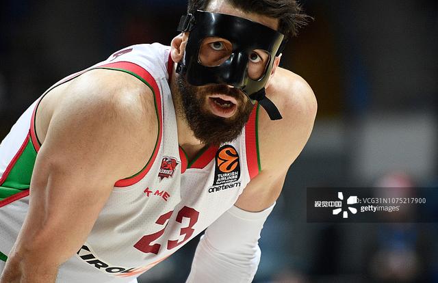 每体：博阿滕学期约十天，近距离学习弗里克在巴萨的工作方式（每体：博阿滕将用约十天近距离观摩弗里克在巴萨的执教方式）