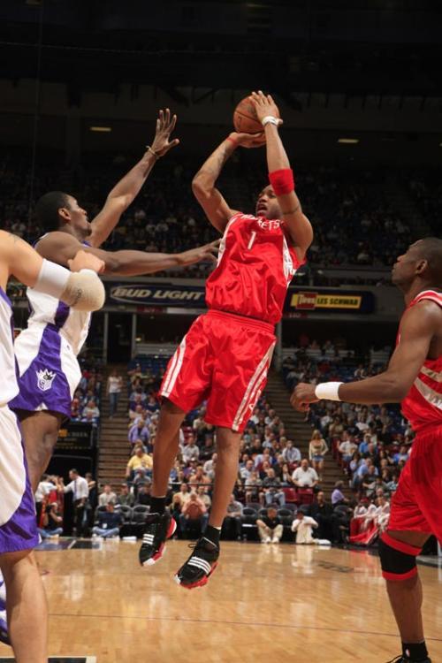 意媒：裁判协会认为米兰vs拉齐奥VAR介入错误，并将予以停职（意媒：裁判协会认定米兰战拉齐奥VAR介入失当，相关裁判将被停职）