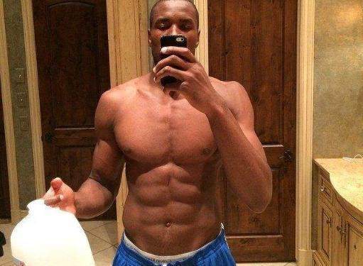 这什么越位线？防线问题or中场问题，弗里克为何矜持自负？（越位线离谱？病灶在后防还是中场，弗里克为何矜持又自负）