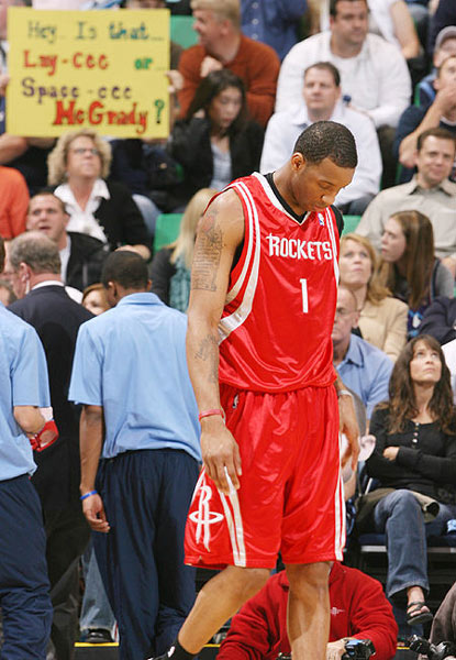 懂球帝2025年11月MVP候选出炉：姆巴佩、哈兰德领衔，莱万在列（懂球帝公布2025年11月MVP候选名单：姆巴佩、哈兰德领跑，莱万入选）