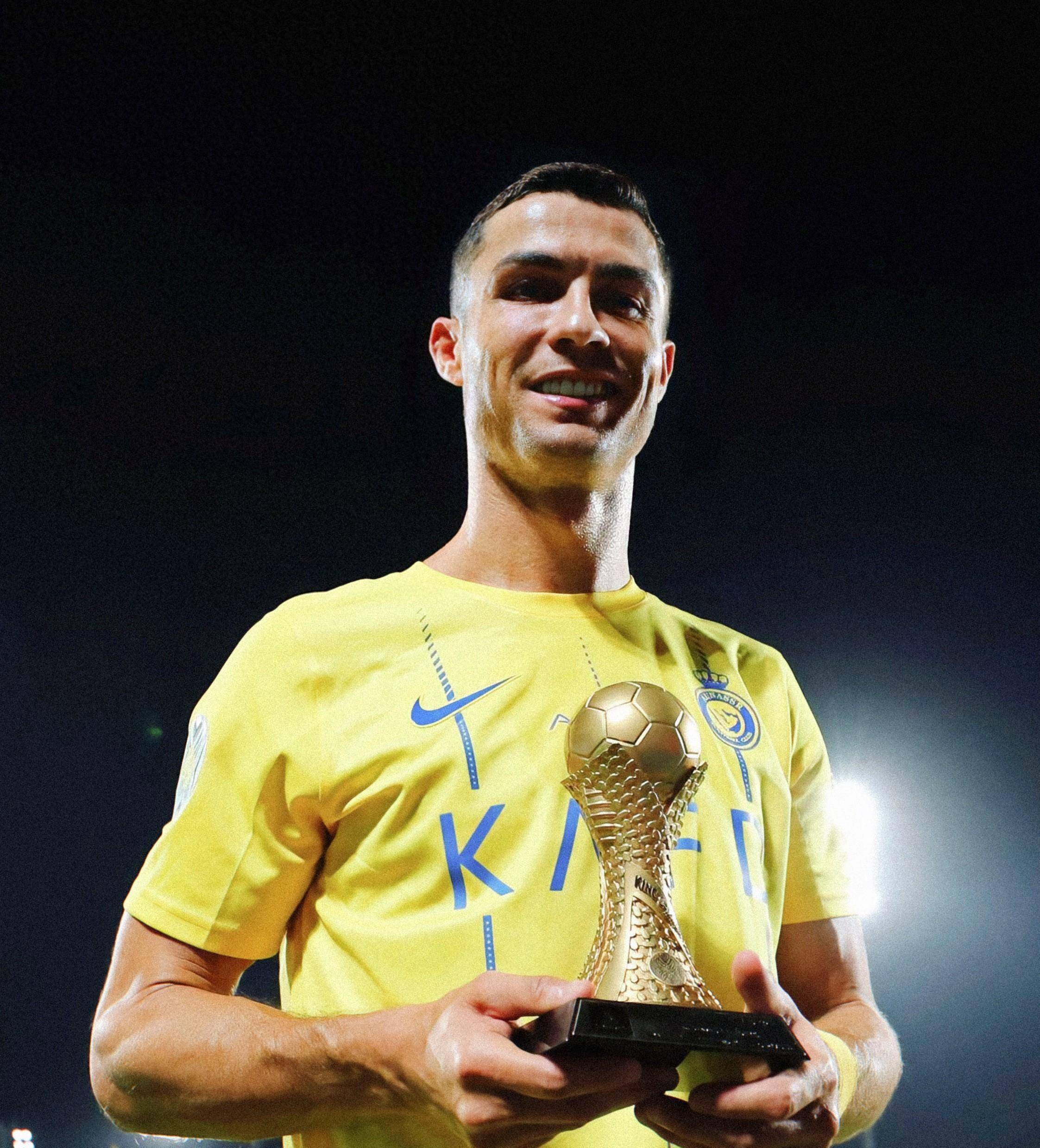 意媒：卢卡库已经在健身房单独训练，预计意超杯半决赛复出（意媒称卢卡库已在健身房恢复单独训练，意超杯半决赛有望回归）